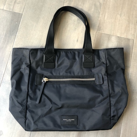Marc Jacobs Handbags - Marc Jacobs North South Tote